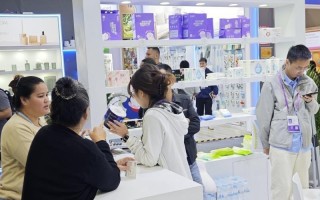 展会搭台、生产线接棒，中顺洁柔借产品创新拓市场