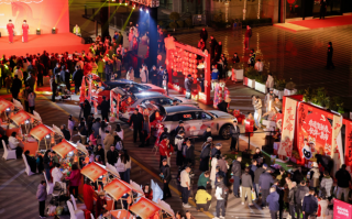 当传统非遗邂逅数智汽车，这台文化“年夜饭”的压轴菜叫跨界破圈