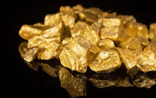 地缘政治动荡推动黄金、白银价格再创新高