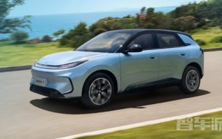 极狐T1正式开启交付！最高续航425公里 6.28万元起