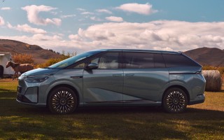 国内外双告捷 小鹏X9登顶高端纯电及增程MPV销量榜首