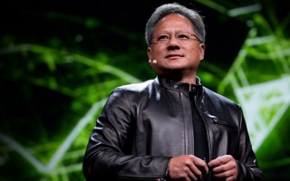 无惧ASIC竞争！黄仁勋：全球没几个团队能追上NVIDIA