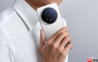 传荣耀Magic 8 Ultra明年1月发布 首发全新影像算法架构