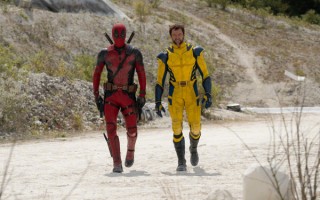 《死侍3》杀青 小贱贱狼叔晒照庆祝 死侍狗也有话要说