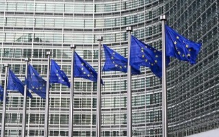 欧盟委员会计划明年上半年发行约900亿欧元债券